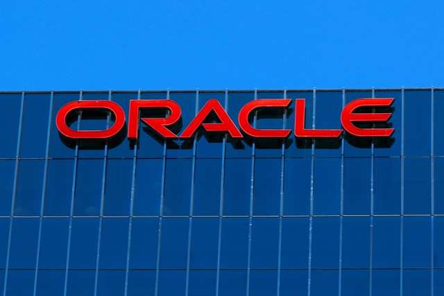 Oracle accused of underpaying women, minorities by $400M