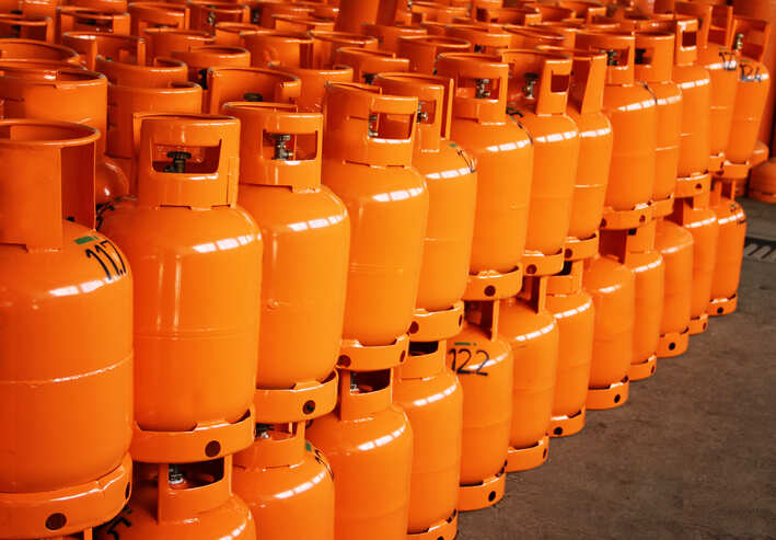 Subsidised LPG price cut by Rs 1.46; non-subsidised rate reduced by Rs 30 a cylinder