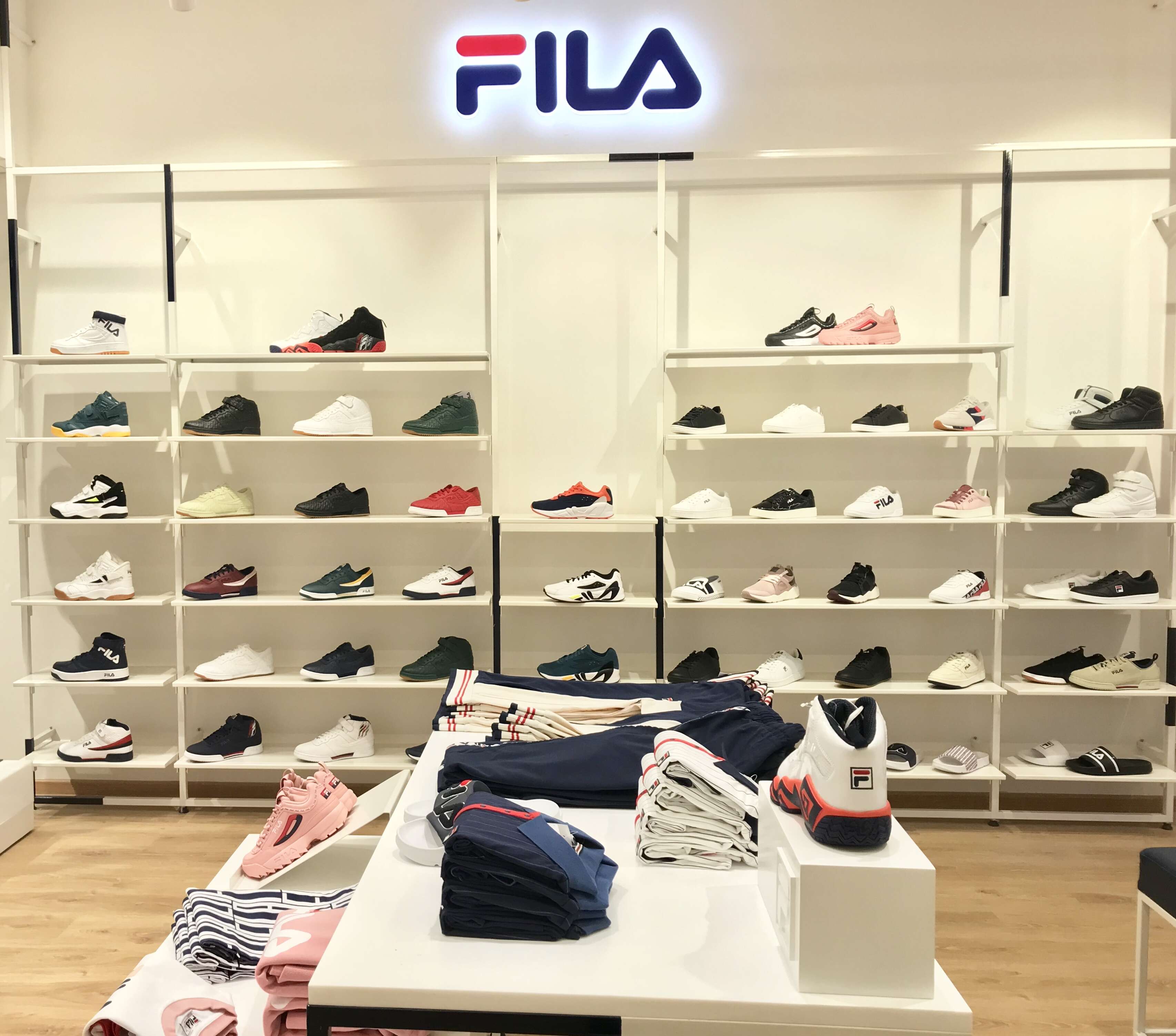 Fila outlet shop shop