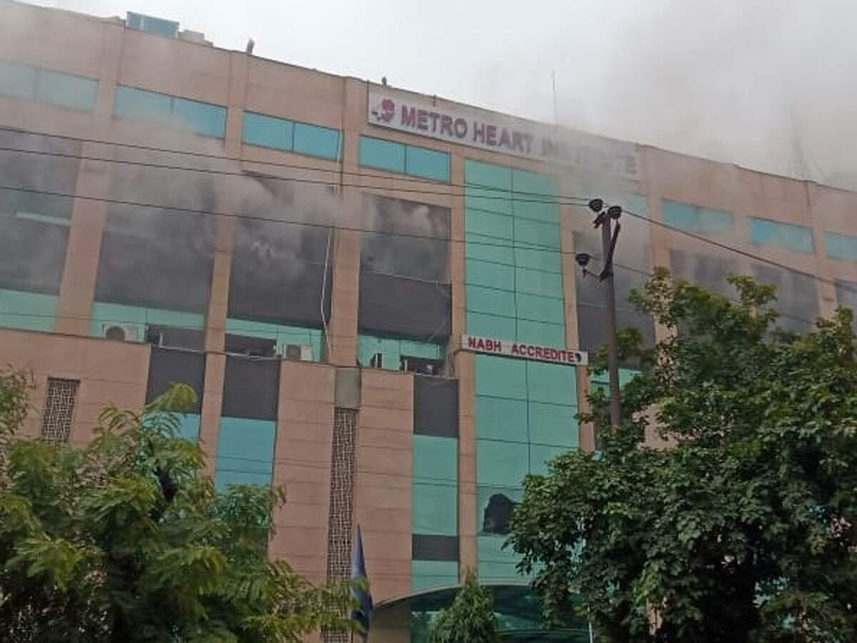 Massive fire at Metro Hospital Noida; over two dozen patients trapped