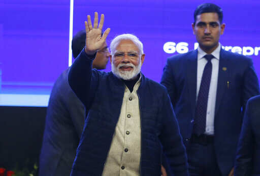 Country is moving towards clean energy based economy: PM Modi