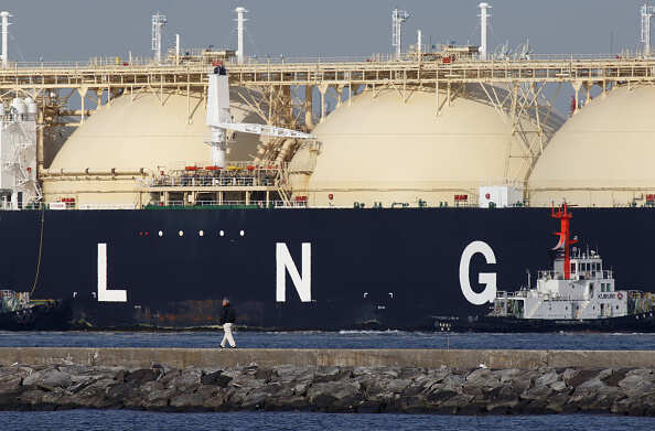 Russia's Sakhalin 2 offers 10 LNG cargoes for 2019-2020 - sources