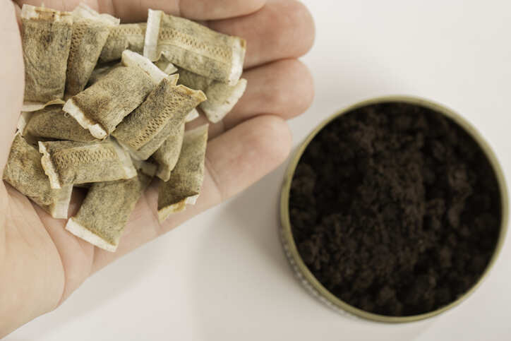 Smokers misunderstand health risks of smokeless tobacco products: Study