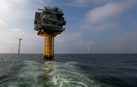 Britain eyes 27,000 skilled offshore wind jobs by 2030