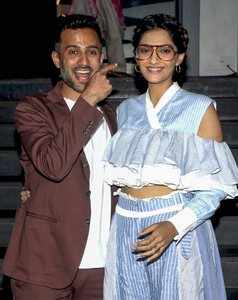 Los Angeles Tourism partners makes Sonam Kapoor the face of their new campaign