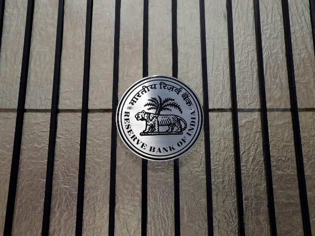 WhatsApp yet to comply with data localisation norms: RBI