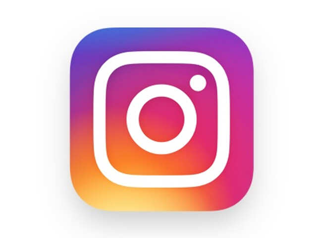 Instagram to re-brand, include parent company Facebook's name