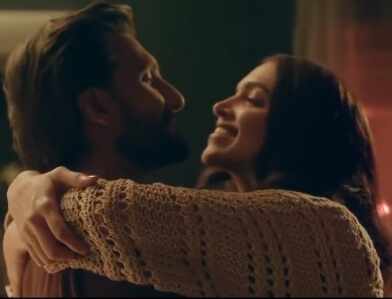 Lloyd’s campaign by Mullen Lintas featuring #DeepVeer goes live