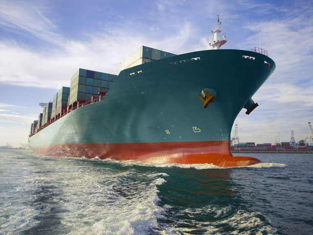 Microsoft joins tech race to clean up shipping with big data