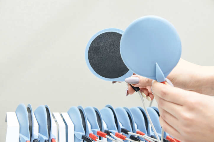 Boost fading memory with Electrostimulation: study