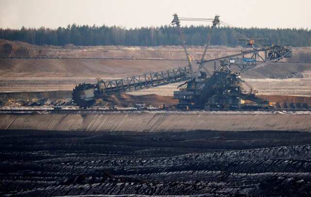 Activists slam port’s inadequate steps to curb coal dust pollution