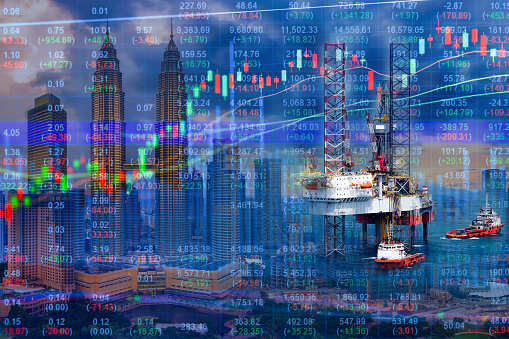 Singapore fuel oil inventories slip from 16-month high on lower net imports