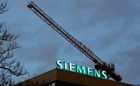 The logo of German industrial group Siemens is seen in Zurich, Switzerland, January 30, 2019. REUTERS