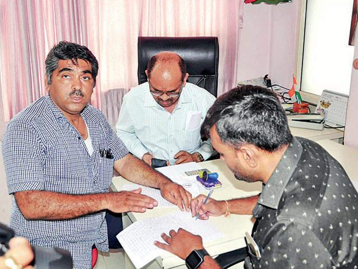 Anonymous letter helps bust major sex determination racket in Surat