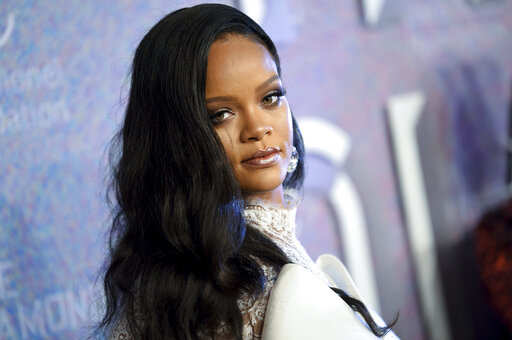 RIHANNA PAIRS WITH LVMH: LVMH pairs up with Rihanna for new