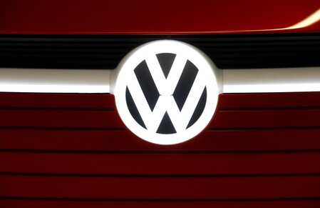 Volkswagen to invest $1.12 billion in battery plant for EVs