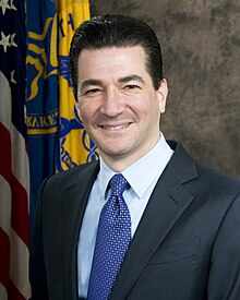 Ex-FDA chief Scott Gottlieb endorses use of generic drugs