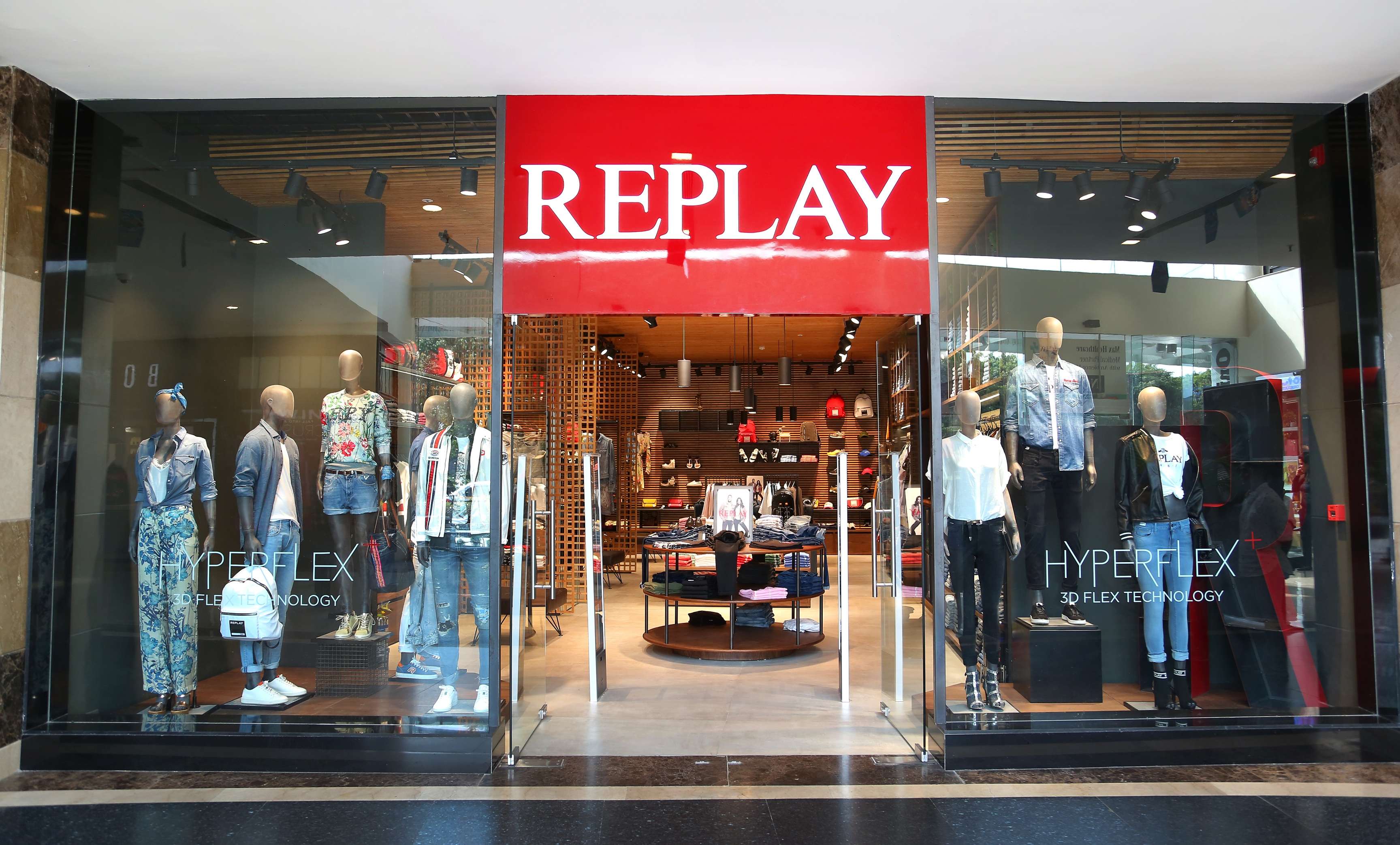 replay jeans company