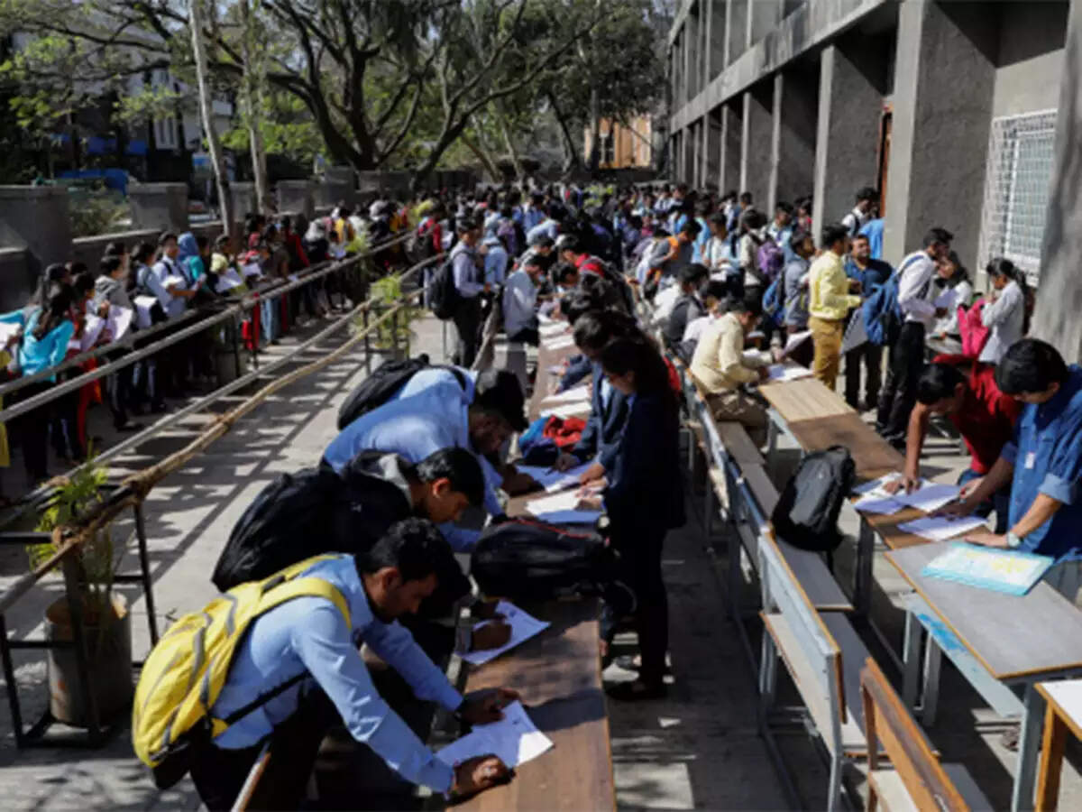 68% Indians feel job market has improved in 5 years: Survey