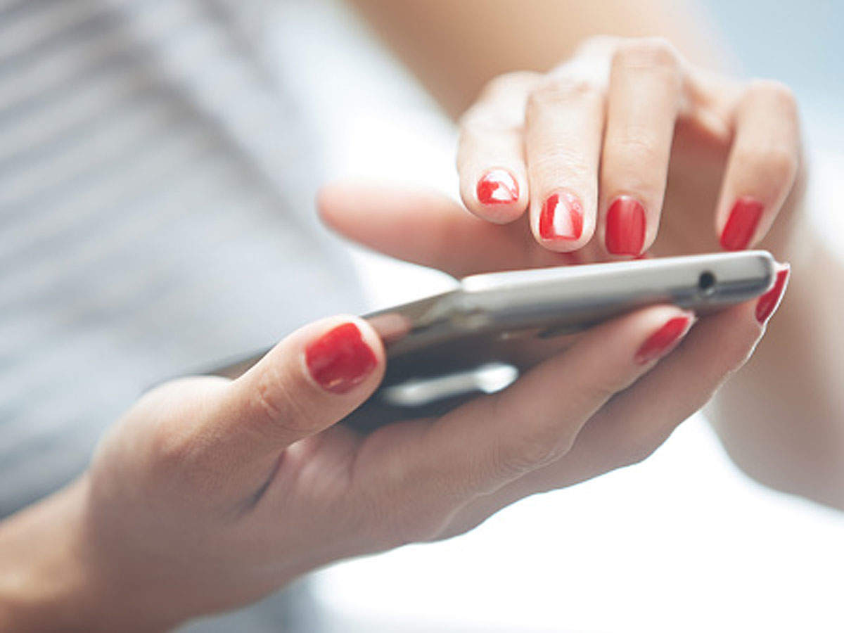 Mobiles are no longer first port of call for etail numbers