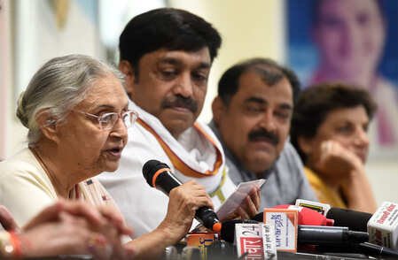 Congress slams AAP for ‘loot’ in power bills, asks Delhiites to stop payment