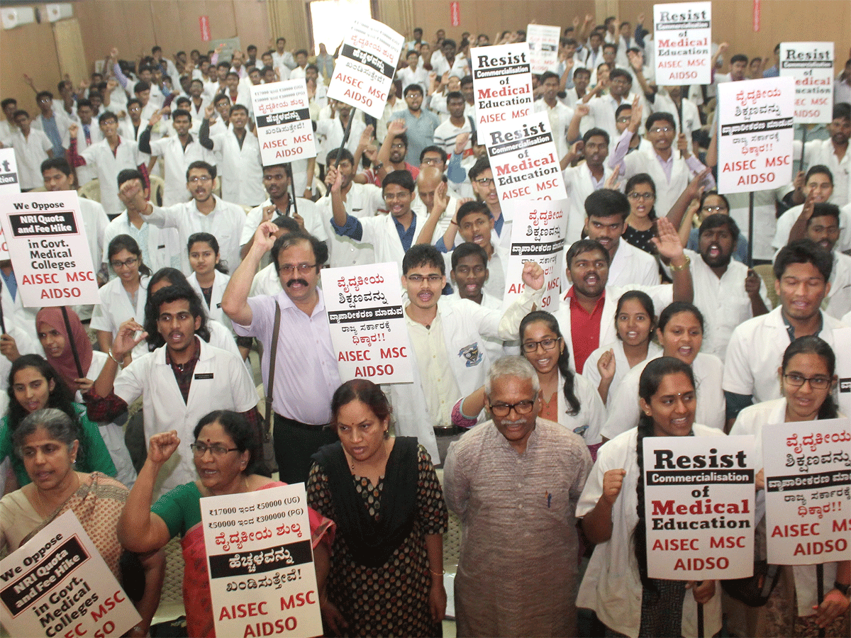 Ahmedabad : Oncologist jumps to her death