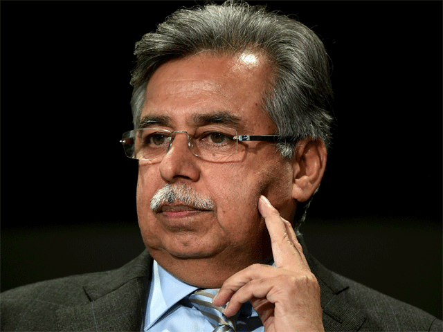 Munjal urges govt to adopt more realistic E-vehicle road map