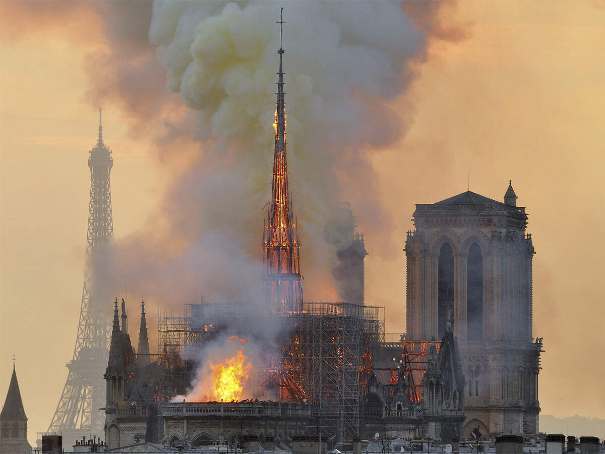 US donors, not French tycoons, foot Notre Dame works bills