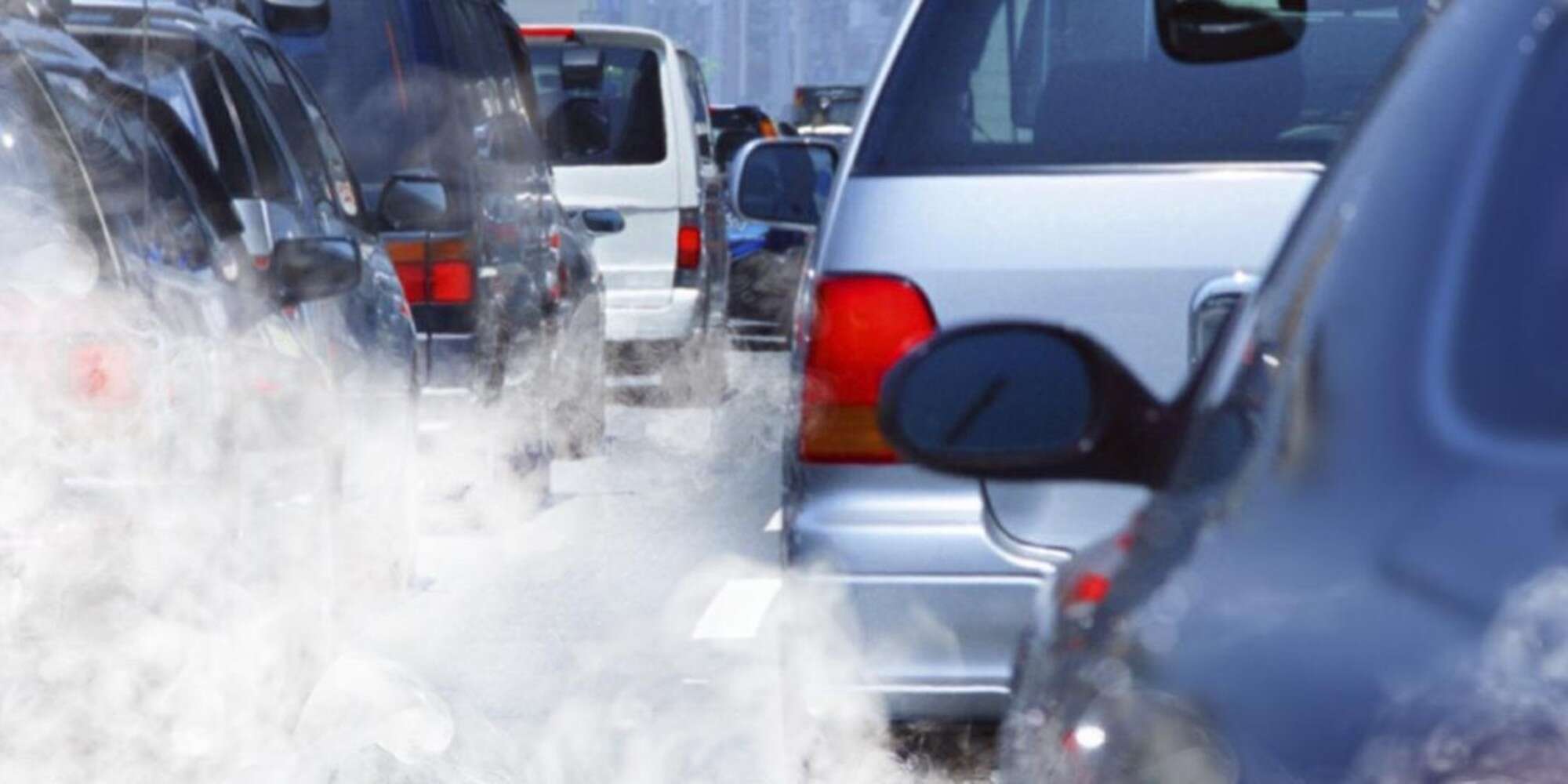 Paris bans up to 60% of its cars as heatwave worsens pollution