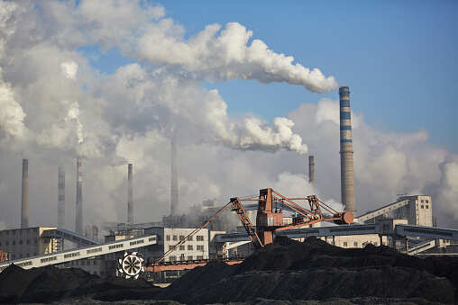 Dutch government presents measures to cut carbon emissions