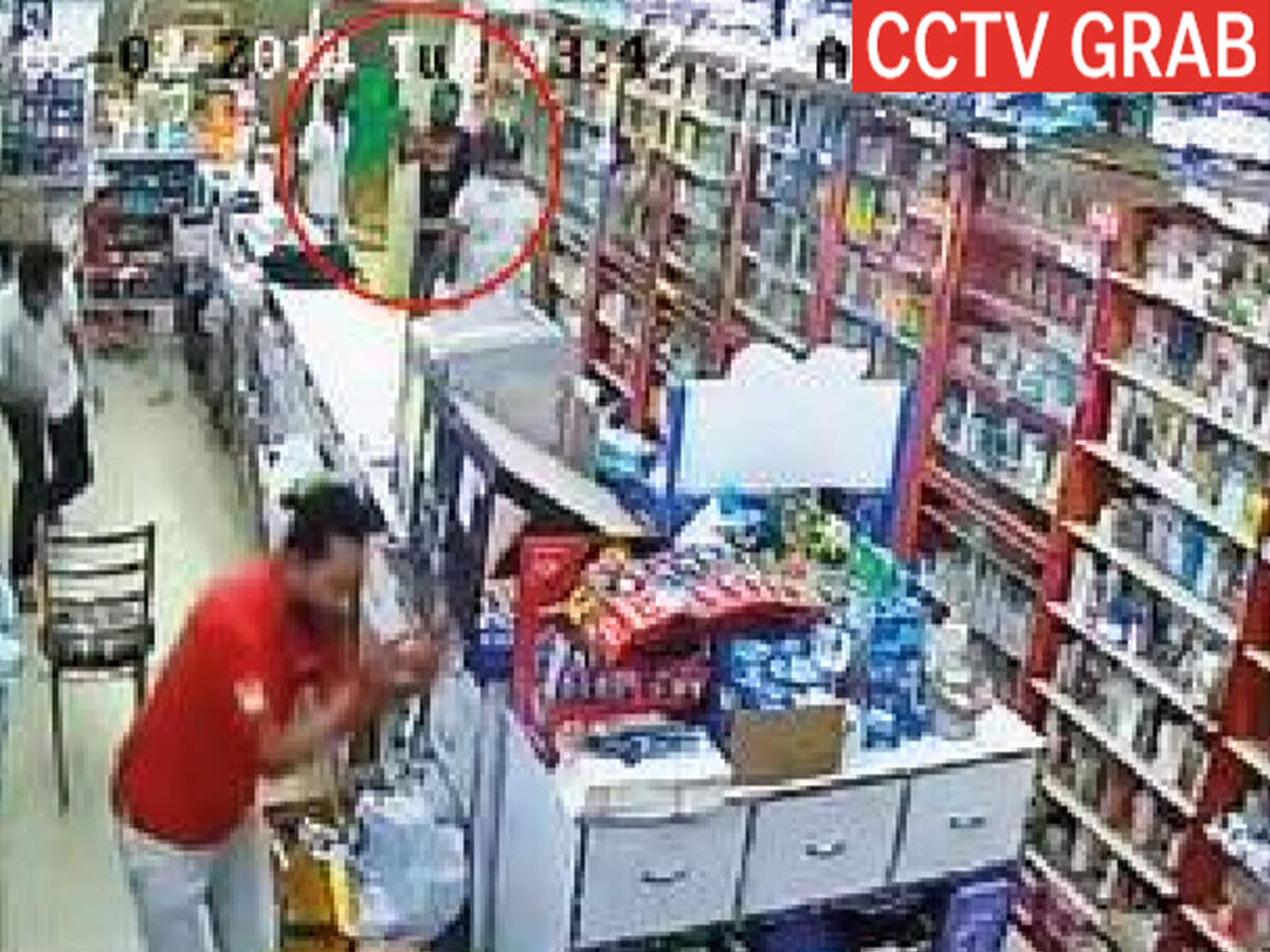3 armed robbers strike at 24x7 medical store in southeast Delhi