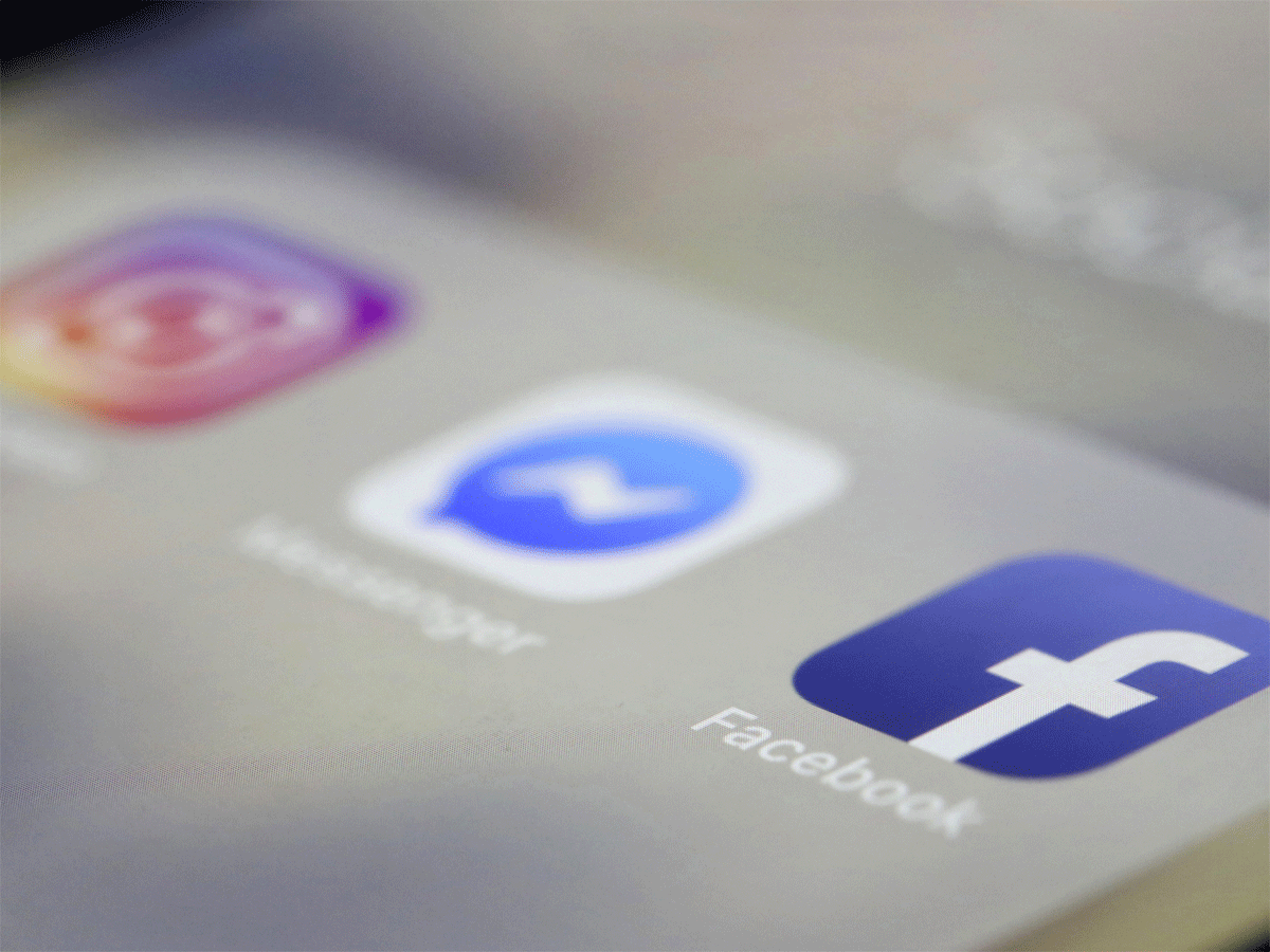 Facebook, WhatsApp, Instagram glitches affect users globally
