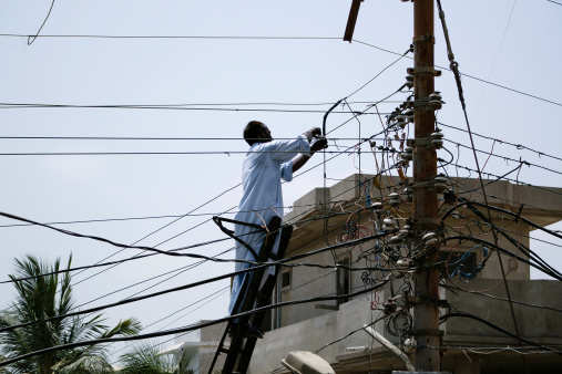 Uttar Pradesh government posts 560 cops to check power theft