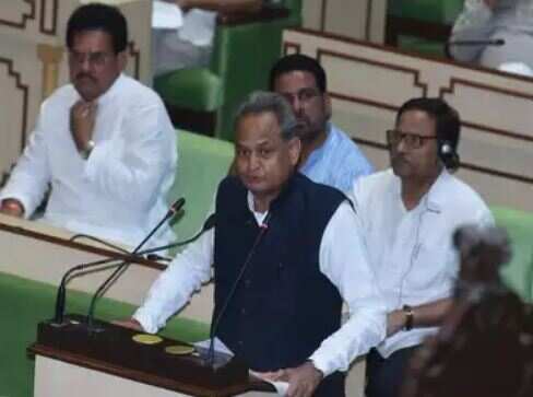 Gehlot proposes Rs 1,000cr farmer fund, schemes to boost healthcare in budget
