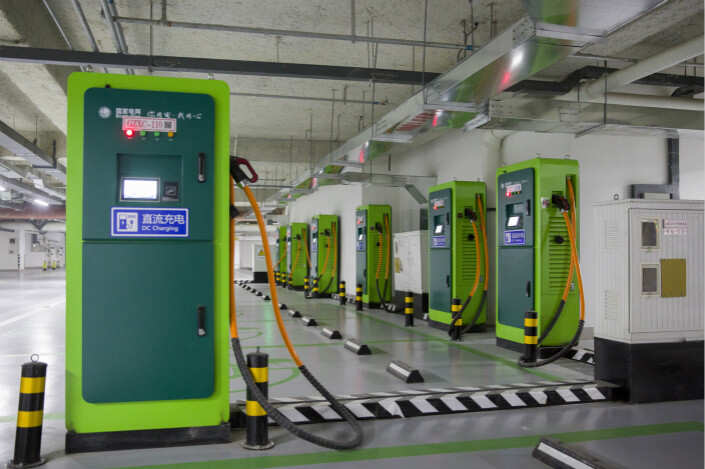 By the end of June public charging posts in China totaled 412,000, while the number of private charging posts stood at 591,000.