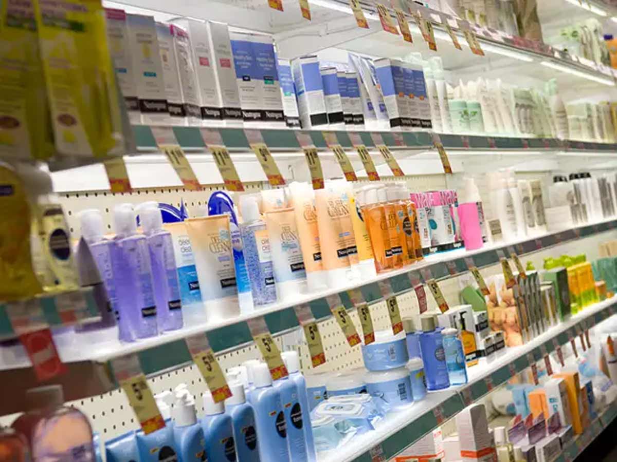 Pakistan to crackdown on companies selling fairness creams