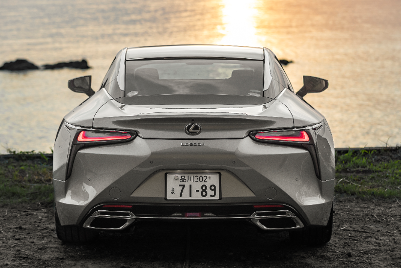 Lexus LC 500h: Taillight