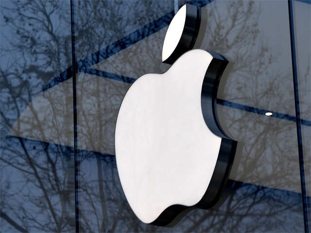 Apple to restrict Facebook's messaging apps feature: Report