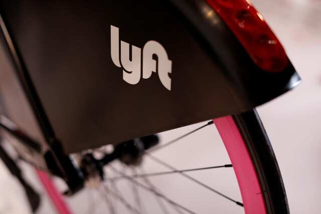 Lyft sees ride-hailing price war easing, forecasts a faster path to profitability