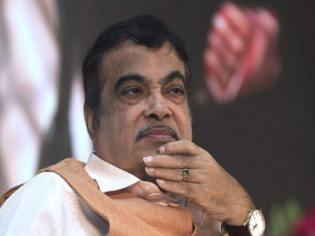 Niti Aayog doesn’t have authority to decide on EV deadline: Nitin Gadkari