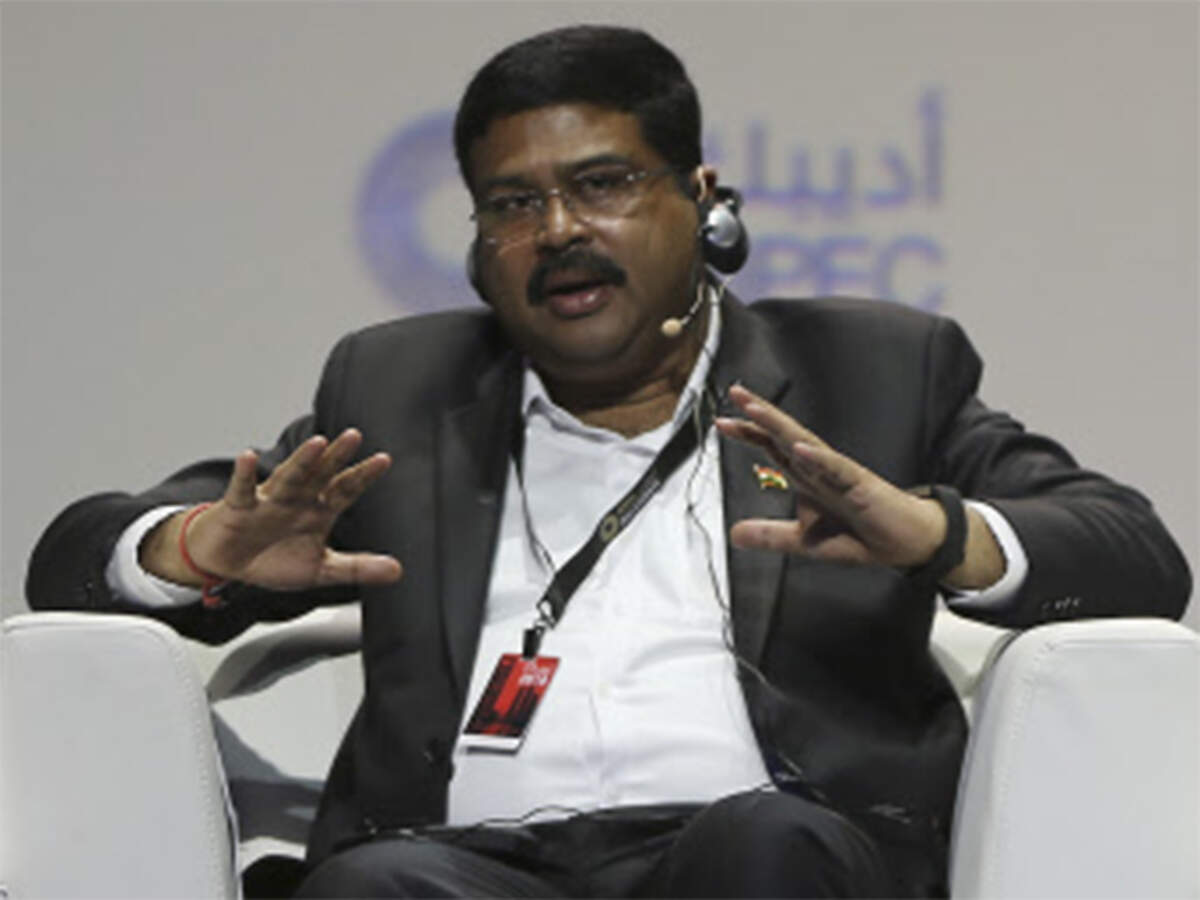 Dharmendra Pradhan meets steel trade unions