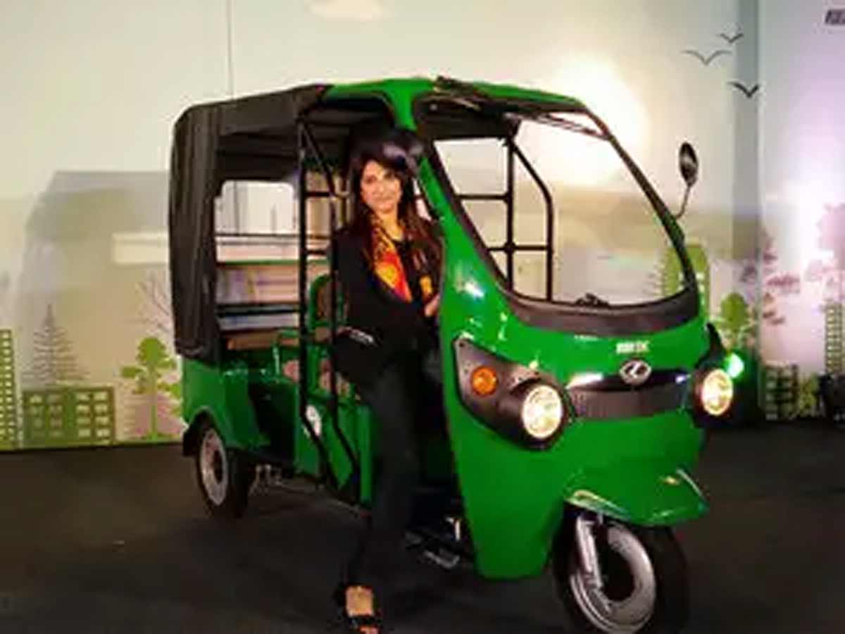 Kinetic green e deals rickshaw