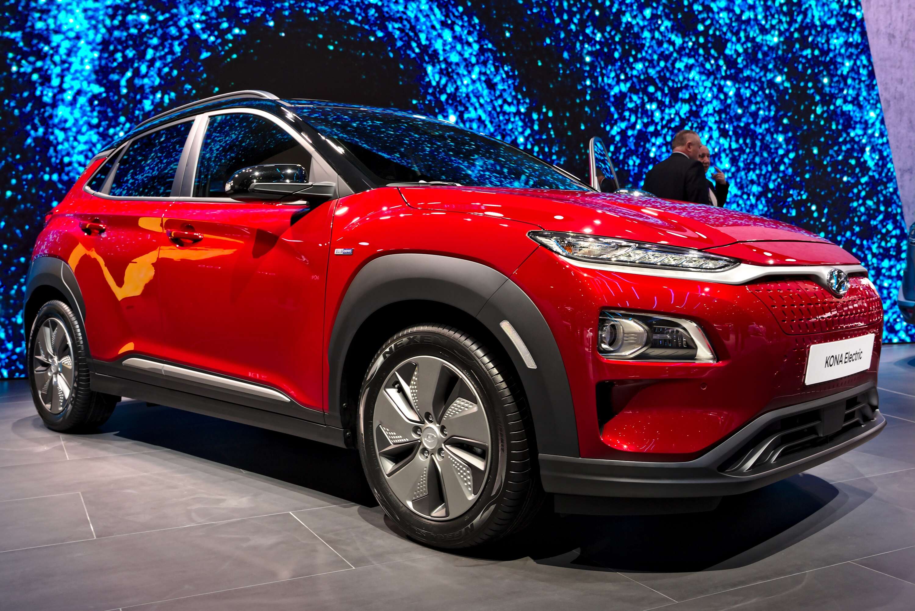 get-hyundai-kona-ev-motor-pics