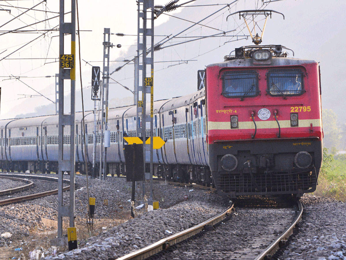 South Central Railway goes hi-tech, distributes Android tablets to loco  pilots, ET Government