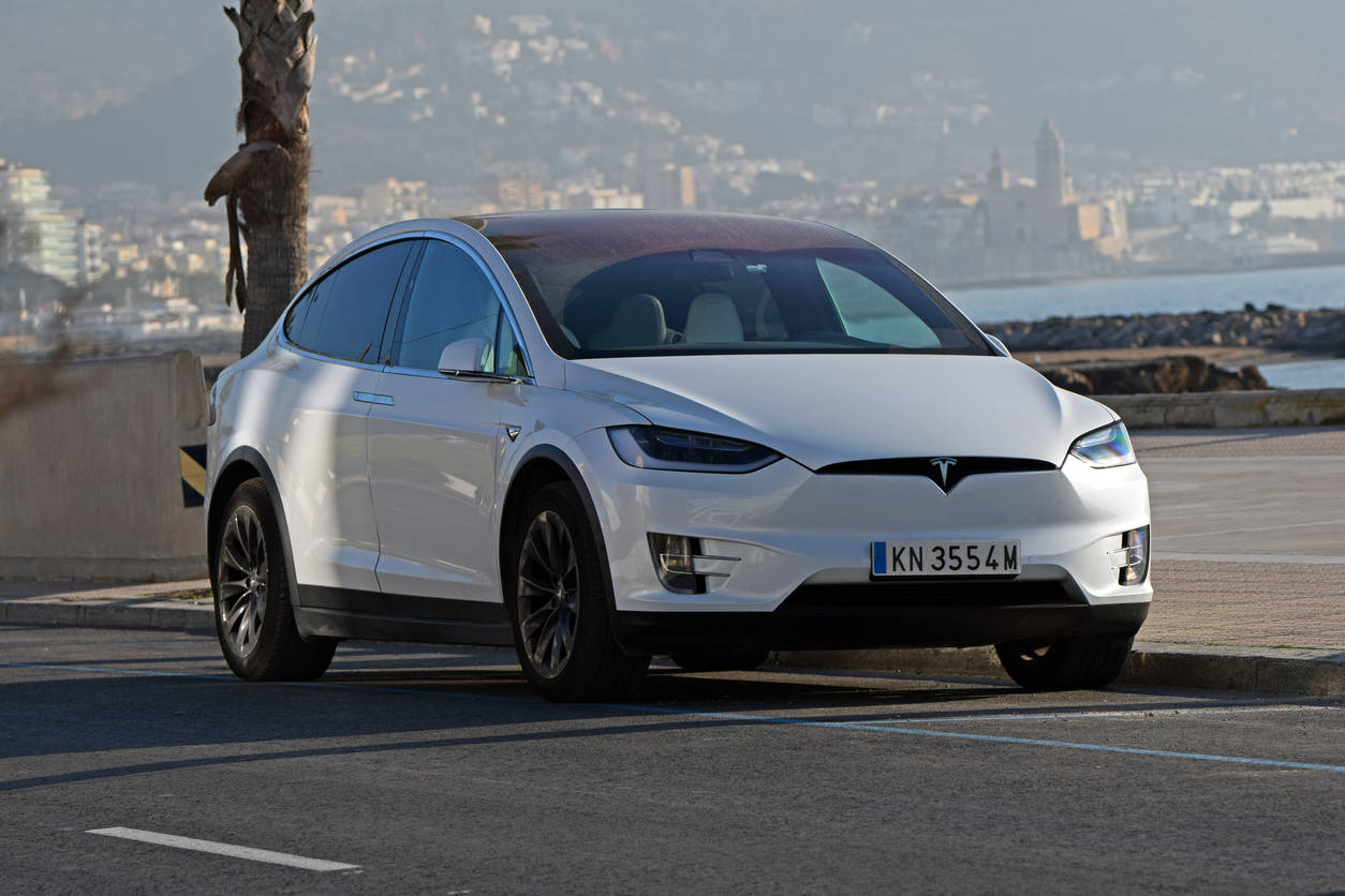 Tesla Model X Tesla Model X Gets 5 Star Rating From