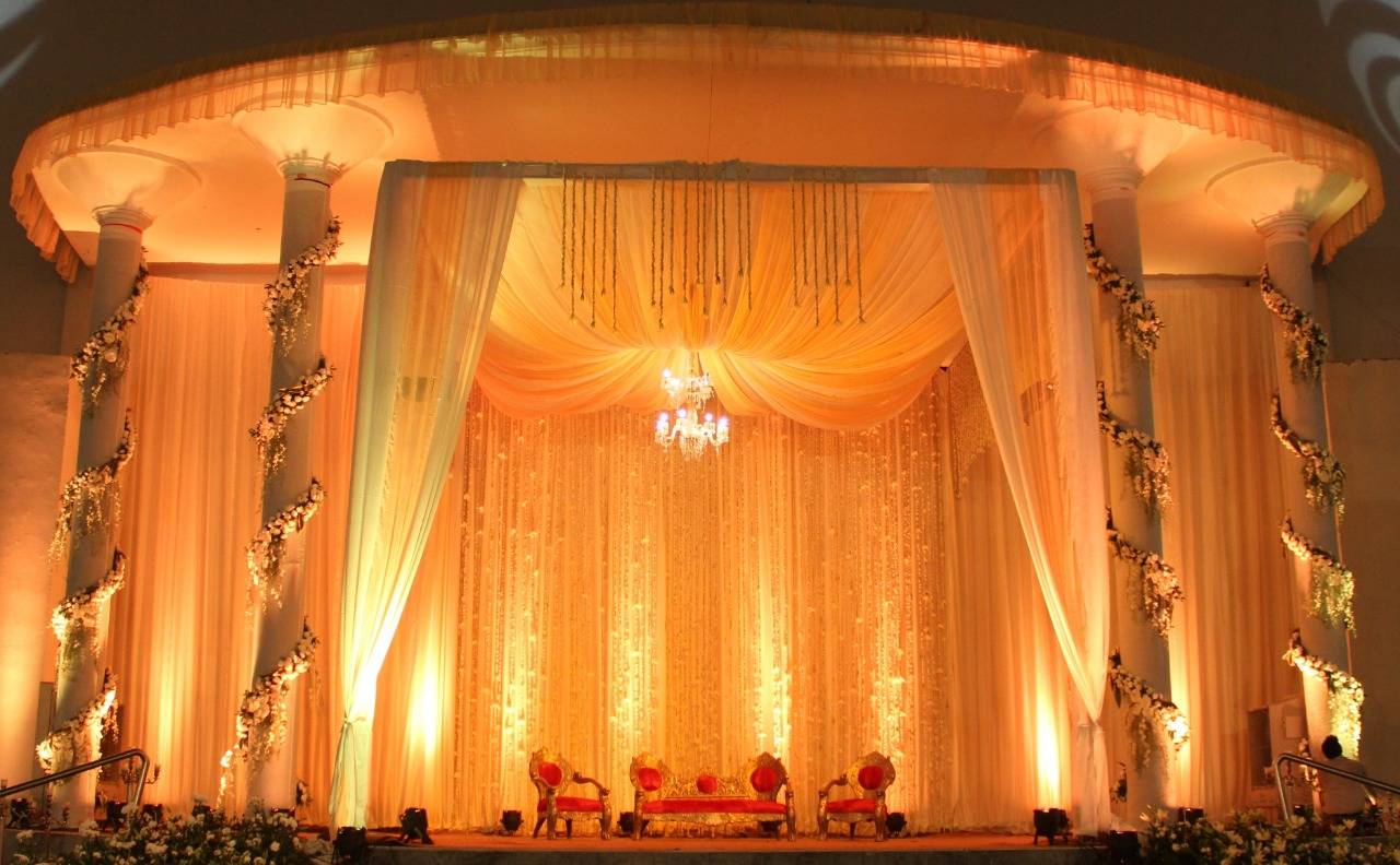 <p>A mandap set up by Yuna Weddings.</p>