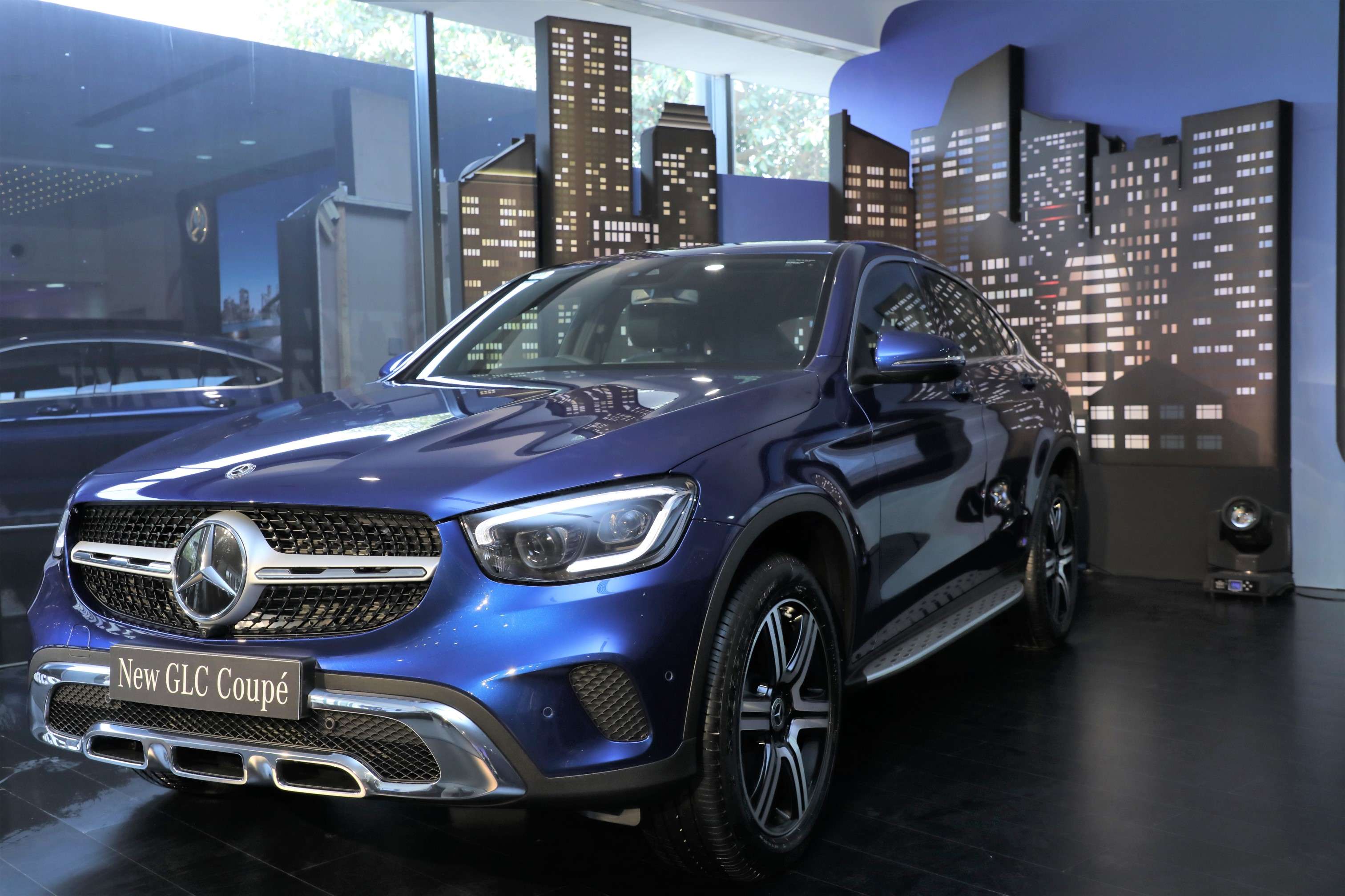 Glc coupe. Mercedes Benz GLC купе 2020. Мерседес GLC купе 2020. Новый Мерседес GLC купе 2023. GLC SUV 2020.