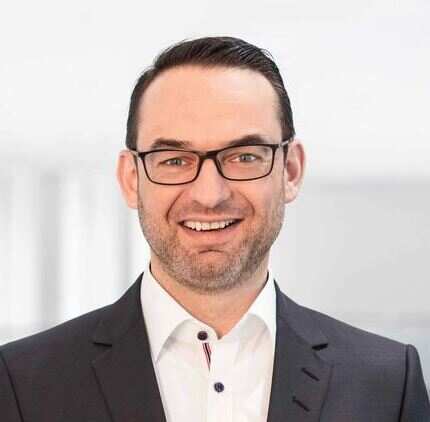 Volkswagen Software Division Volkswagen To Replace Head Of Software Division Christian Senger Auto News Et Auto