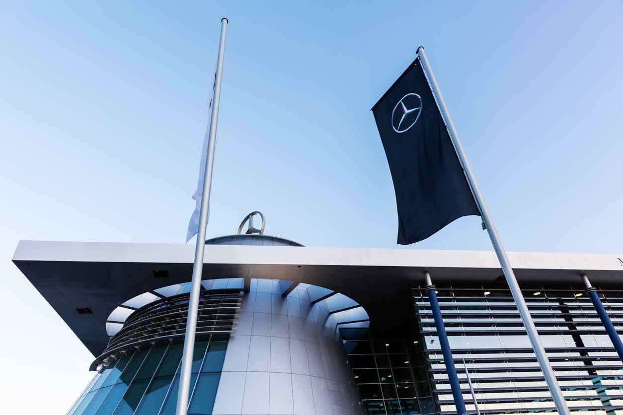Daimler Talks With Workers Heat Up With 15 000 Jobs At Risk Hr News Ethrworld