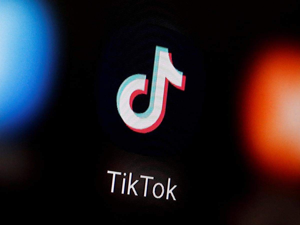 Tiktok Ban Us Senate Committee To Vote On Bill Banning Federal Employees From Using Tiktok Technology News Ettech - news reporters roblox banned